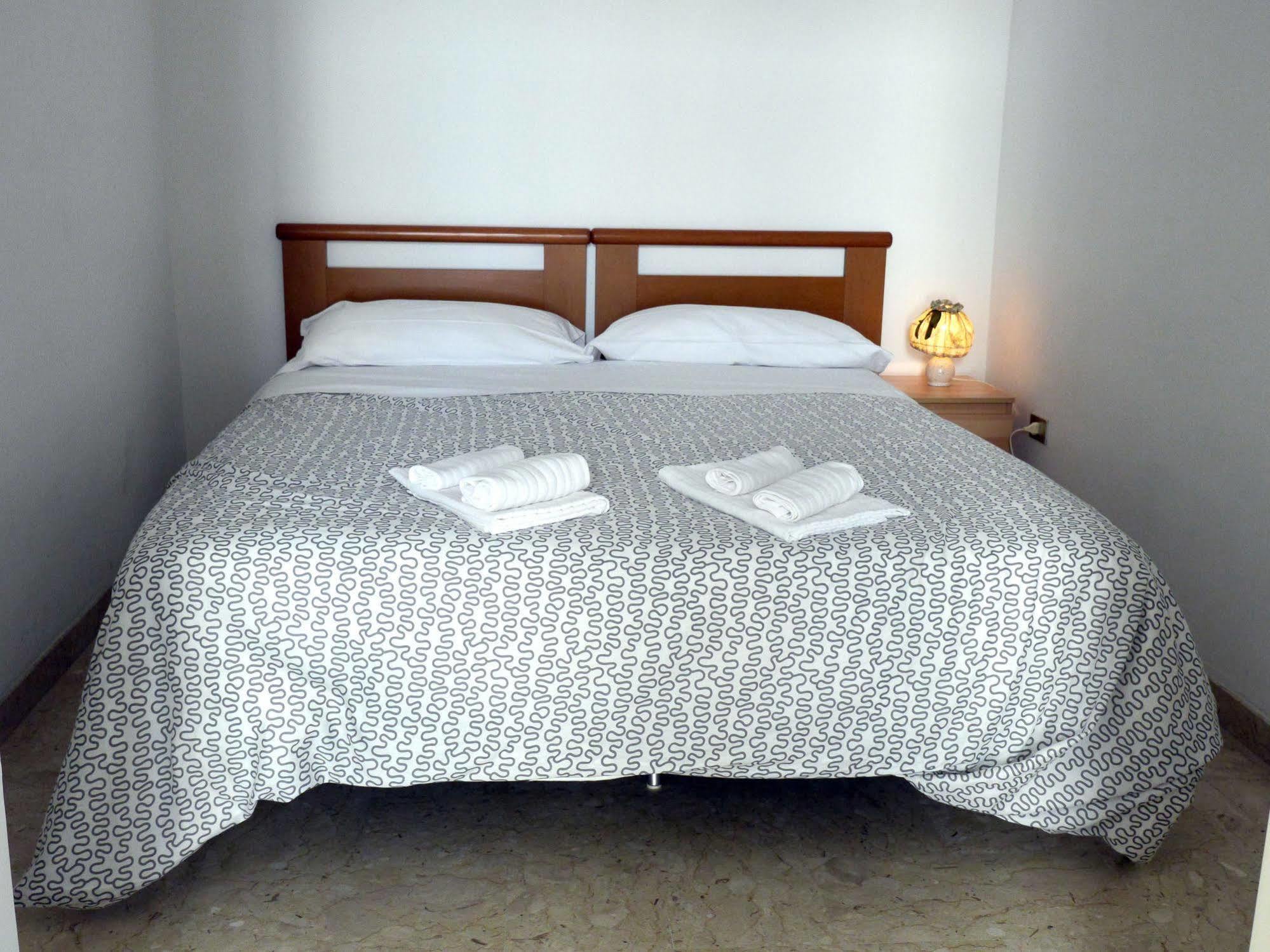 La Conchiglia Domus Apartment Полиняно а Маре Екстериор снимка